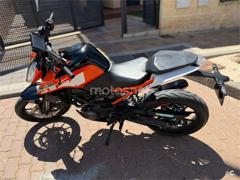 KTM 125 – Vista 10