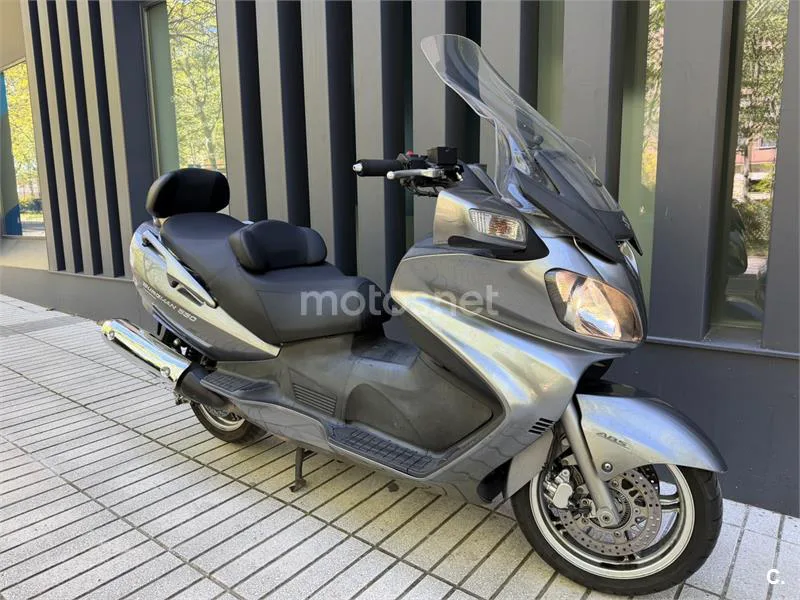 Suzuki Burgman 650 Executive – Vista 3