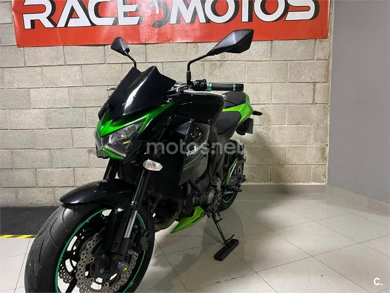 Kawasaki Z800 – Vista 3