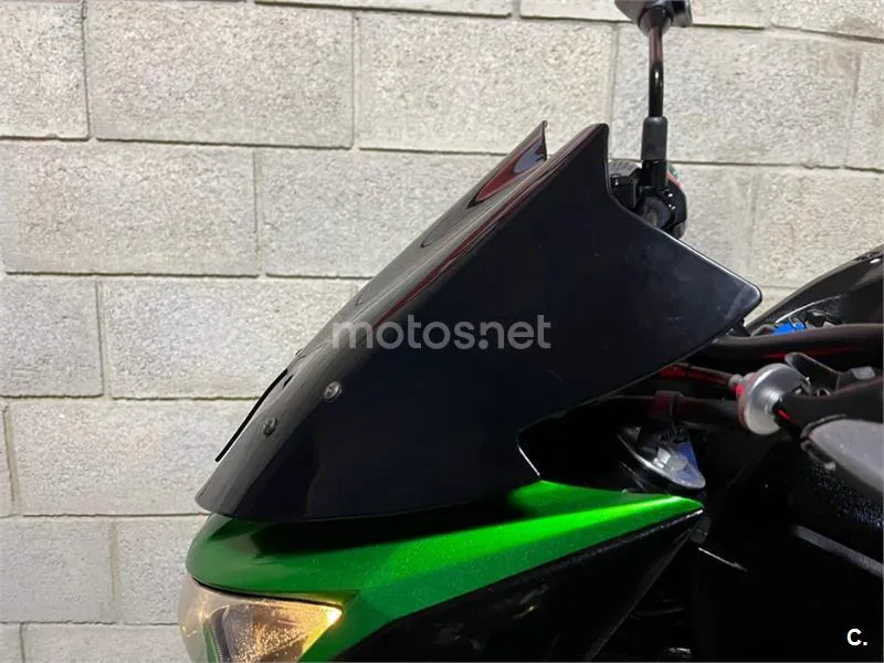 Kawasaki Z800 – Vista 7