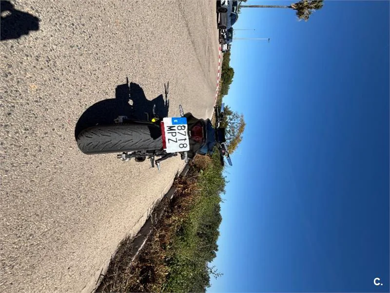 Yamaha MT-07 – Vista 8