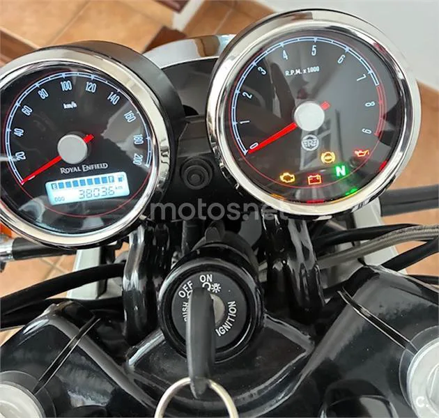 Royal Enfield Interceptor 650 - Vista 4