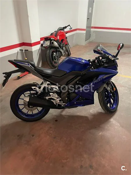 Yamaha YZF R 125 – Vista 4