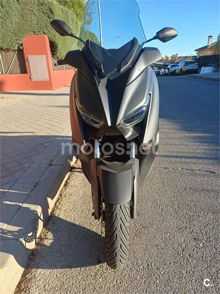 Yamaha XMAX 300 – Vista 4