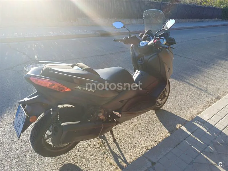 Yamaha XMAX 300 – Vista 9