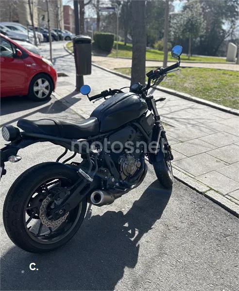 Yamaha XSR700 – Vista 3