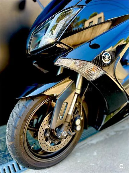 Yamaha TMAX 530 – Vista 4