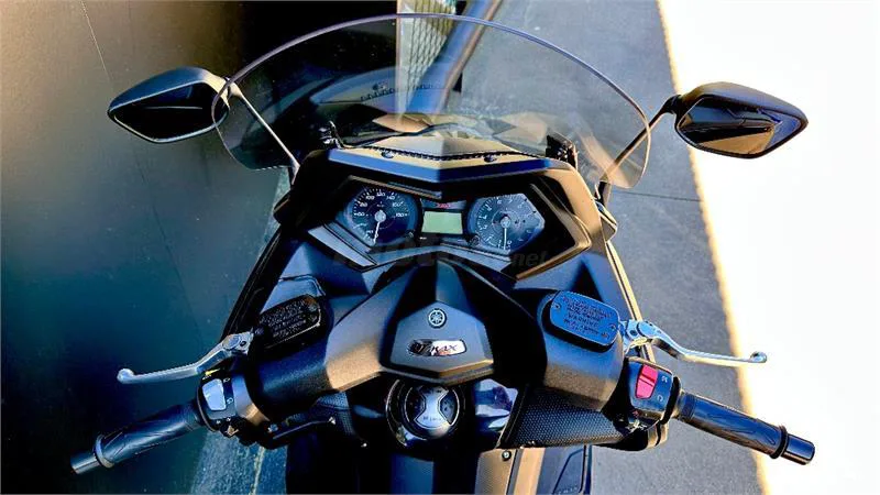 Yamaha TMAX 530 – Vista 6