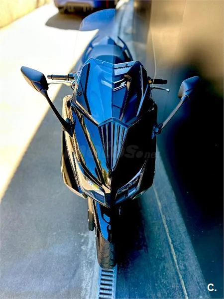 Yamaha TMAX 530 – Vista 10