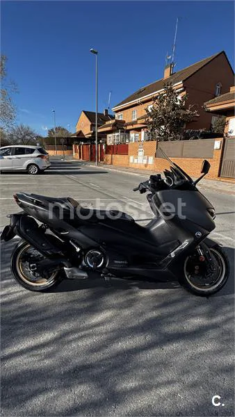 Yamaha TMAX 560 TECH MAX – Vista 11