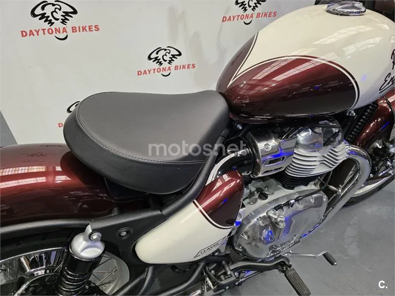 Royal Enfield Classic 650 – Vista 21