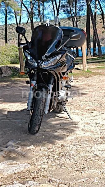 Yamaha FZ6 Fazer – Vista 12