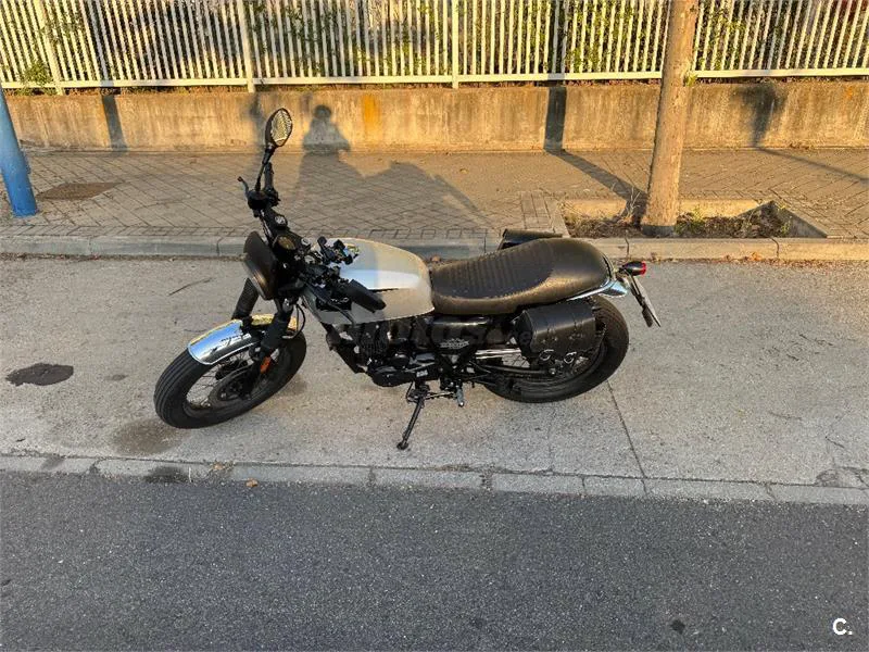 Brixton Sunray 125 – Vista 3