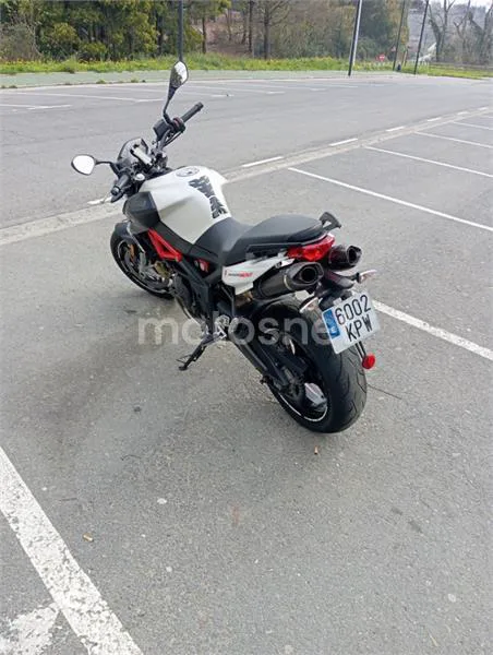Aprilia Shiver 900 – Vista 8
