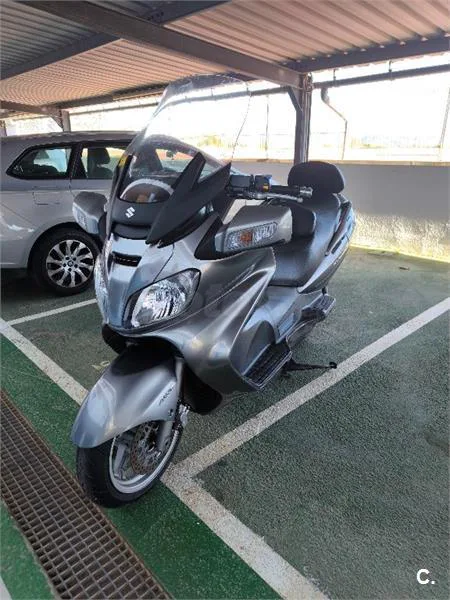 Suzuki BURGMAN 650 Executive – Vista 4