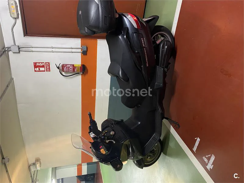 Suzuki BURGMAN 650 Executive – Vista 3