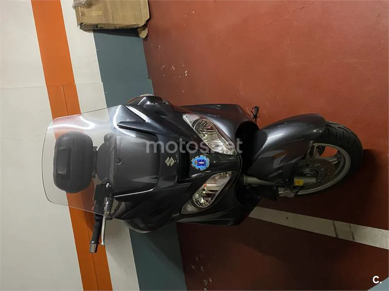 Suzuki BURGMAN 650 Executive – Vista 6