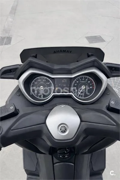Yamaha XMAX 125 – Vista 4