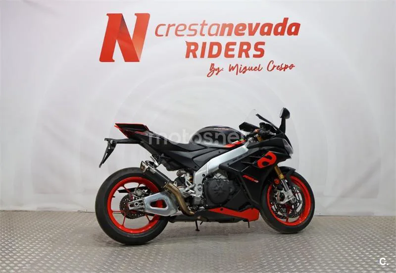 Aprilia RSV4 – Vista 11