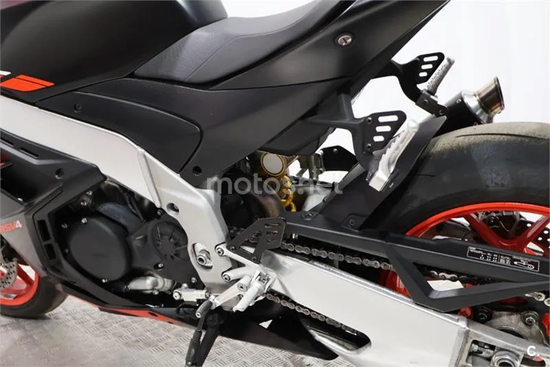 Aprilia RSV4 – Vista 14
