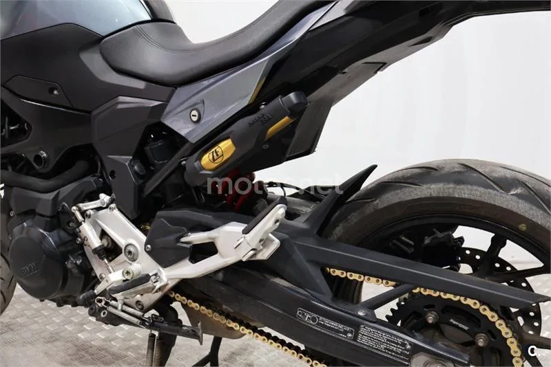 BMW F 900 R – Vista 14