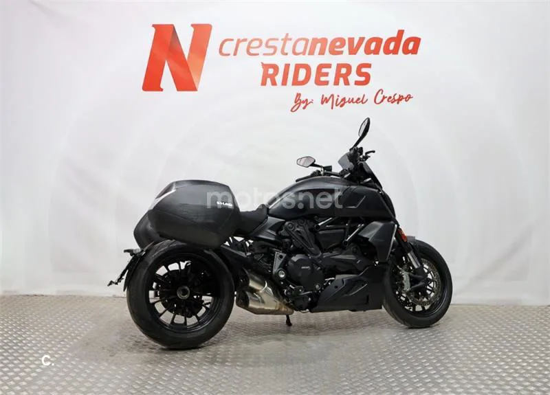 Ducati Diavel – Vista 11