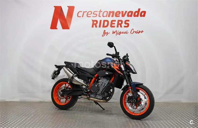 KTM 890 – Vista 5