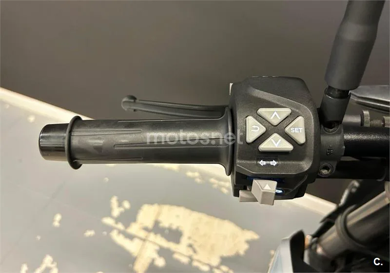 KTM 790 – Vista 8
