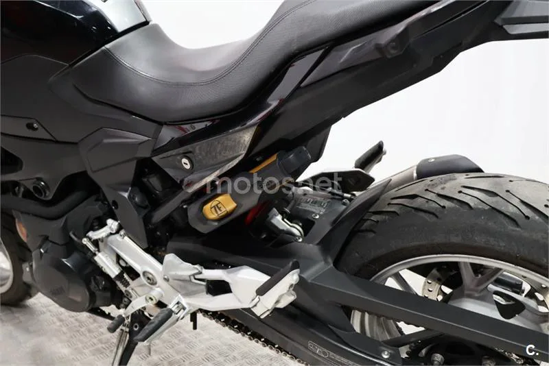 BMW F 900 R – Vista 14