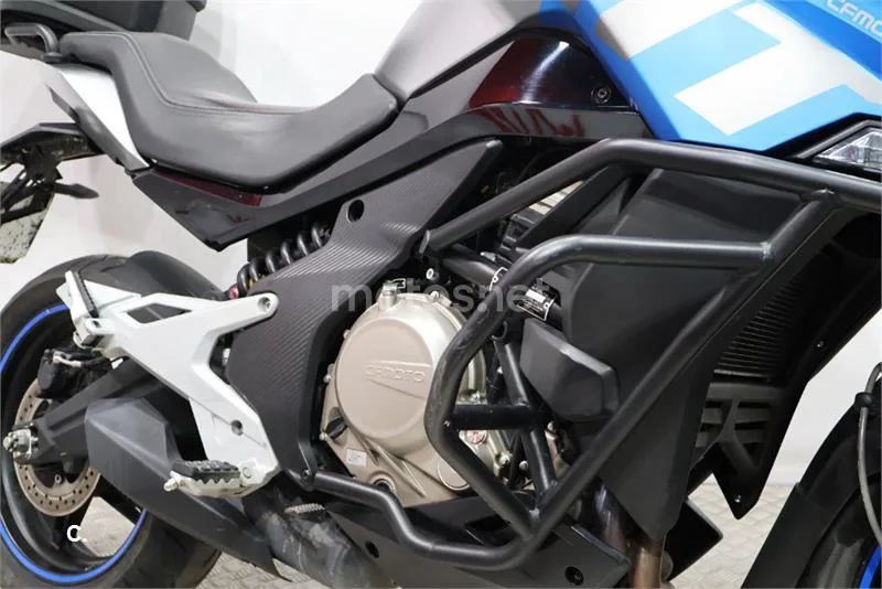 CFMOTO 650MT – Vista 12