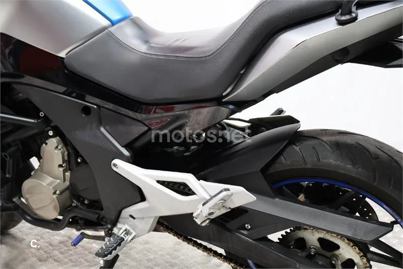 CFMOTO 650MT – Vista 14
