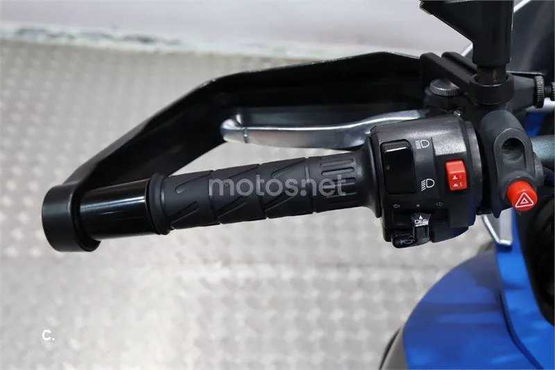 CFMOTO 650MT – Vista 8
