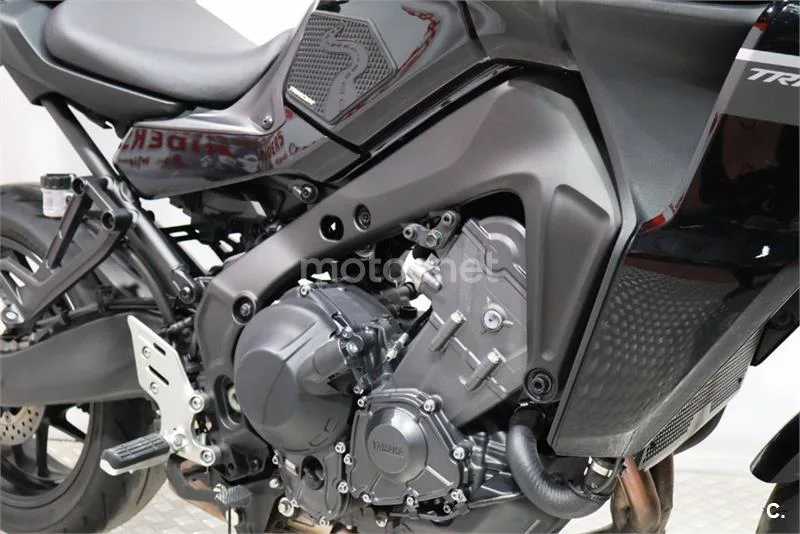 Yamaha Tracer 9 – Vista 12