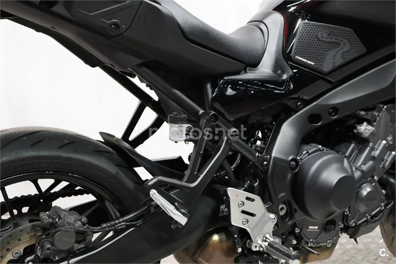 Yamaha Tracer 9 – Vista 15