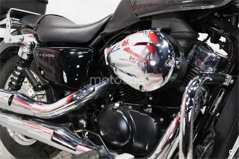 Honda VT 750 S – Vista 12