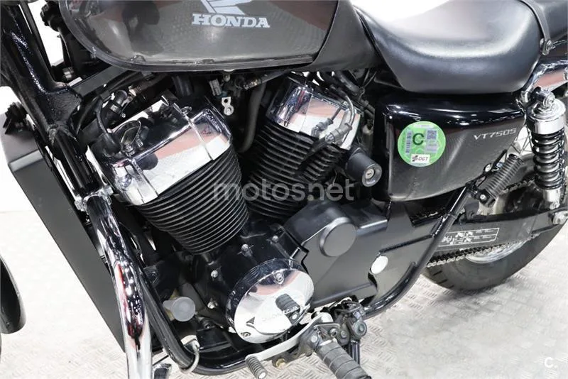 Honda VT 750 S – Vista 13
