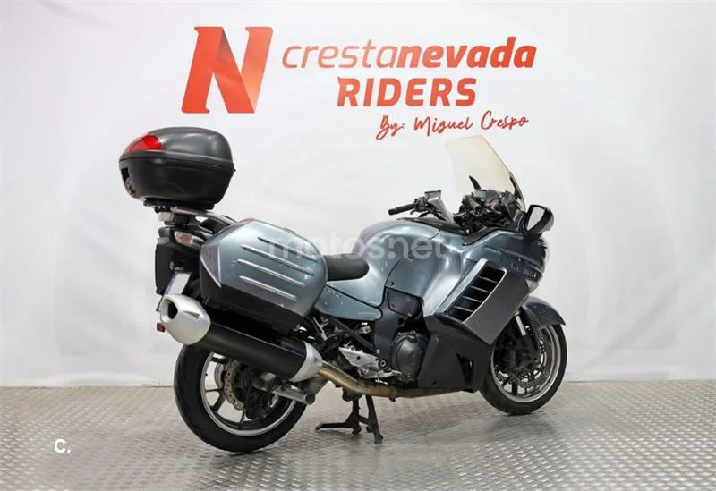 Kawasaki 1400GTR – Vista 11