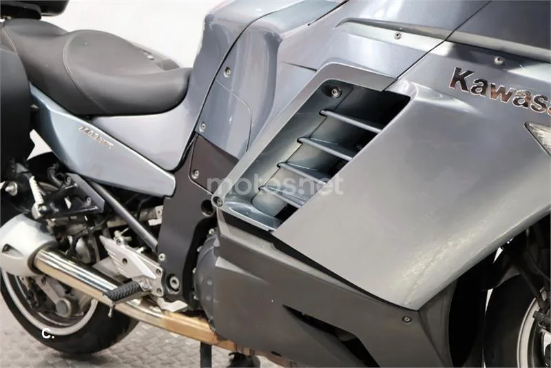 Kawasaki 1400GTR – Vista 12