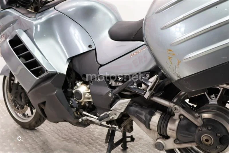 Kawasaki 1400GTR – Vista 14