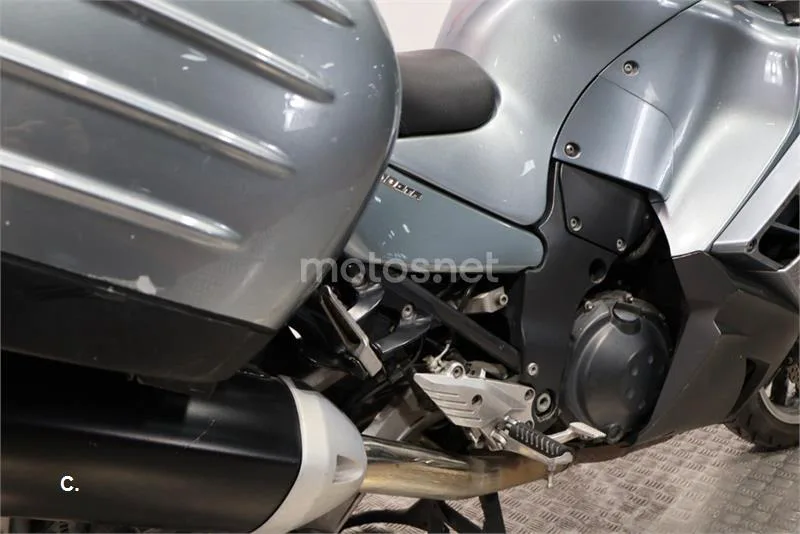 Kawasaki 1400GTR – Vista 15