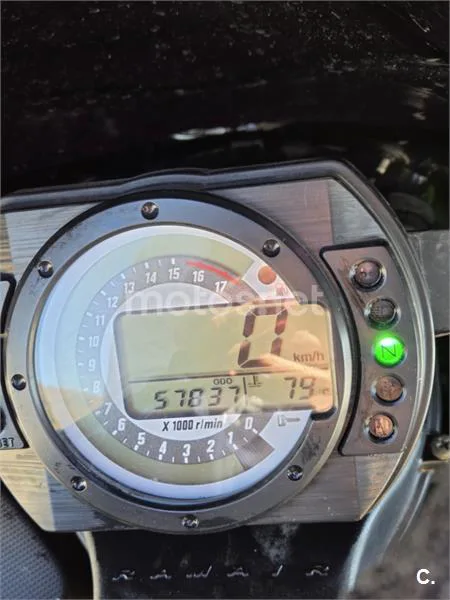 Kawasaki Ninja ZX-6R – Vista 10