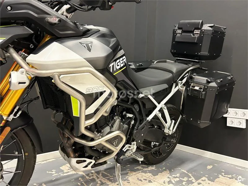 Triumph Tiger 900 – Vista 12