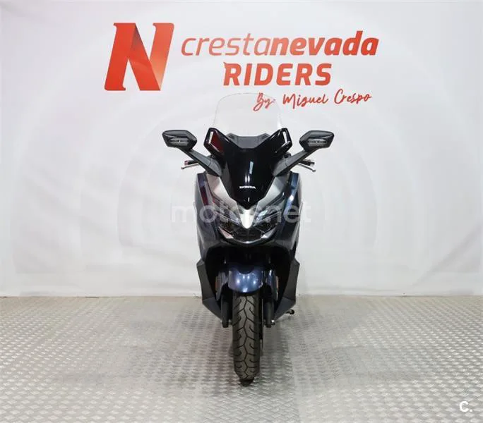 Honda Forza – Vista 5