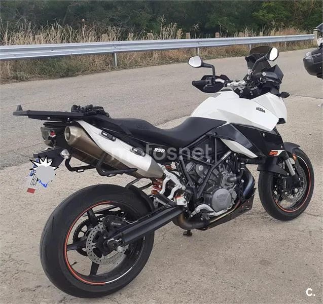 KTM 990 SUPERMOTO T – Vista 5