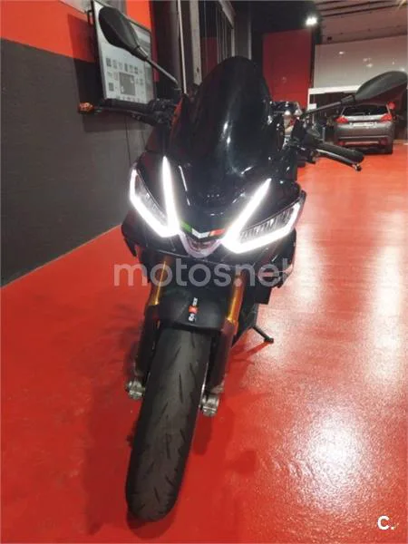 Aprilia Tuono V4 1100 Factory – Vista 4
