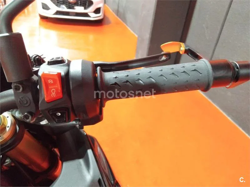 Aprilia Tuono V4 1100 Factory – Vista 7