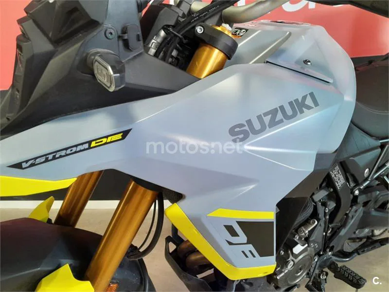 Suzuki V-Strom 800 – Vista 12