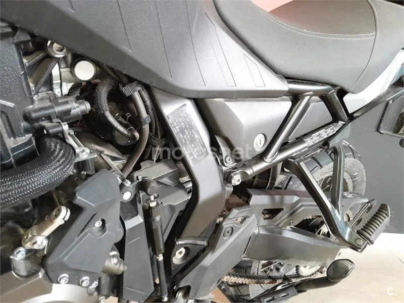 Suzuki V-Strom 800 – Vista 14