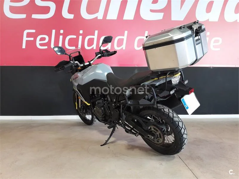 Suzuki V-Strom 800 – Vista 10