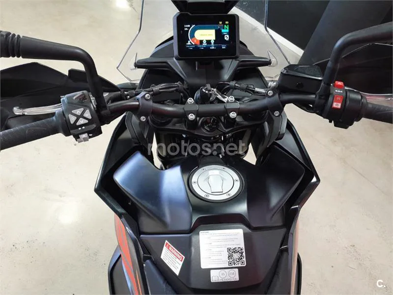 KTM 790 – Vista 15